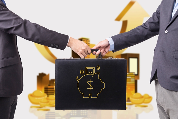 快遞員私自拆包裹（快遞員私自拆包裹犯法嗎 快遞員私自拆包裹有哪些處罰）